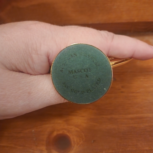 24K Gold Plated Cross in Heart w/Swarovski Crystal - Picture 5 of 6